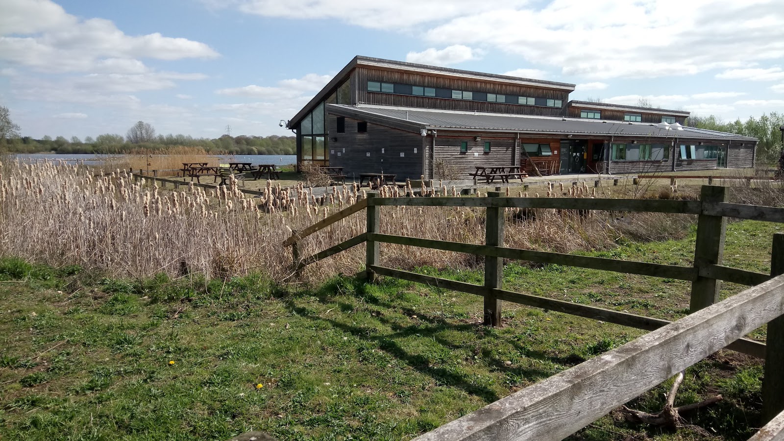 https://whatremovals.co.uk/wp-content/uploads/2022/02/Idle Valley Nature Reserve (Notts Wildlife Trust)-300x169.jpeg